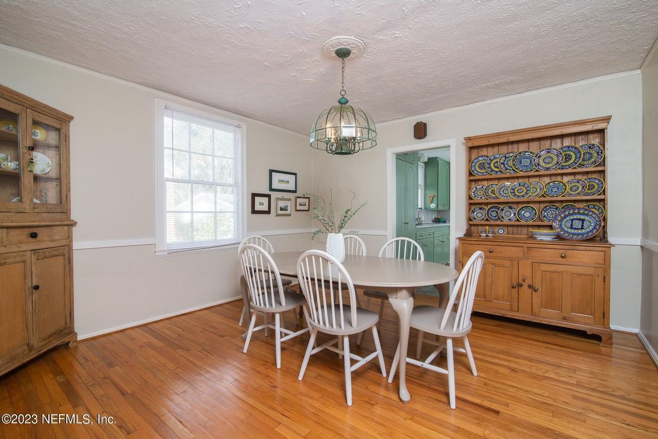 1007 S Shores Rd - Photo 7 of 14