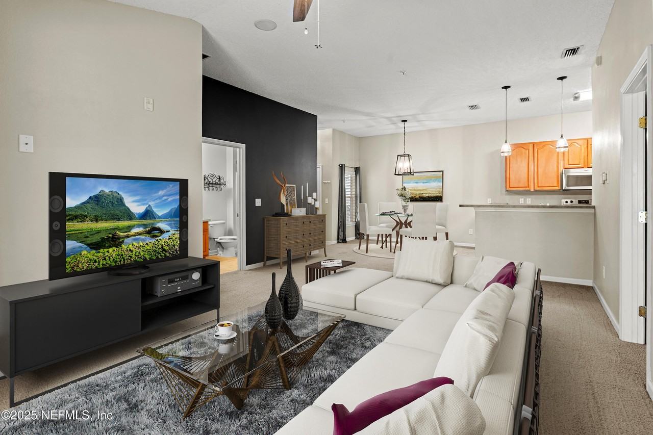 7043 Deer Lodge Cir Unit 110 - Photo 5 of 28