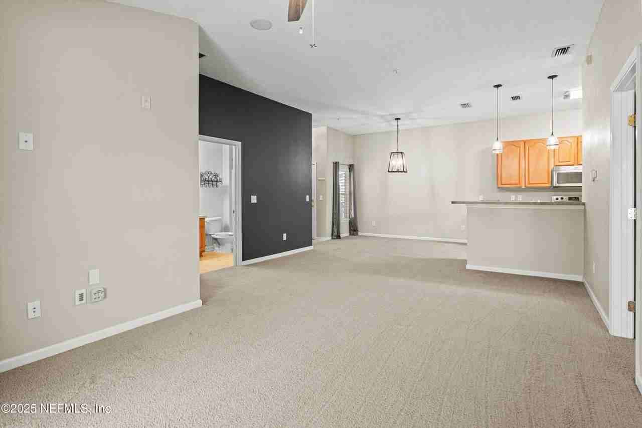 7043 Deer Lodge Cir Unit 110 - Photo 6 of 28