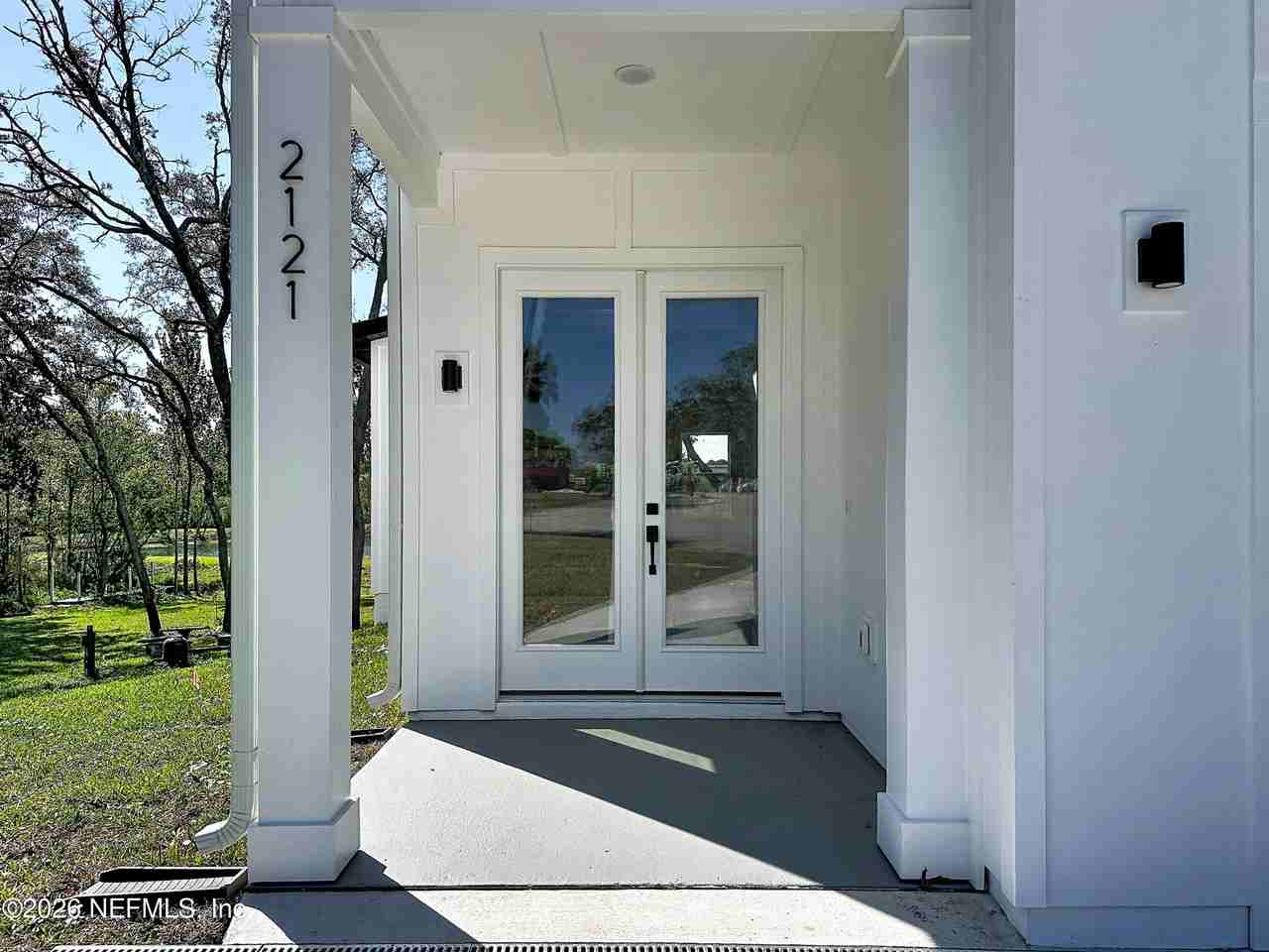 2121 Broad Water Dr - Photo 7 of 50