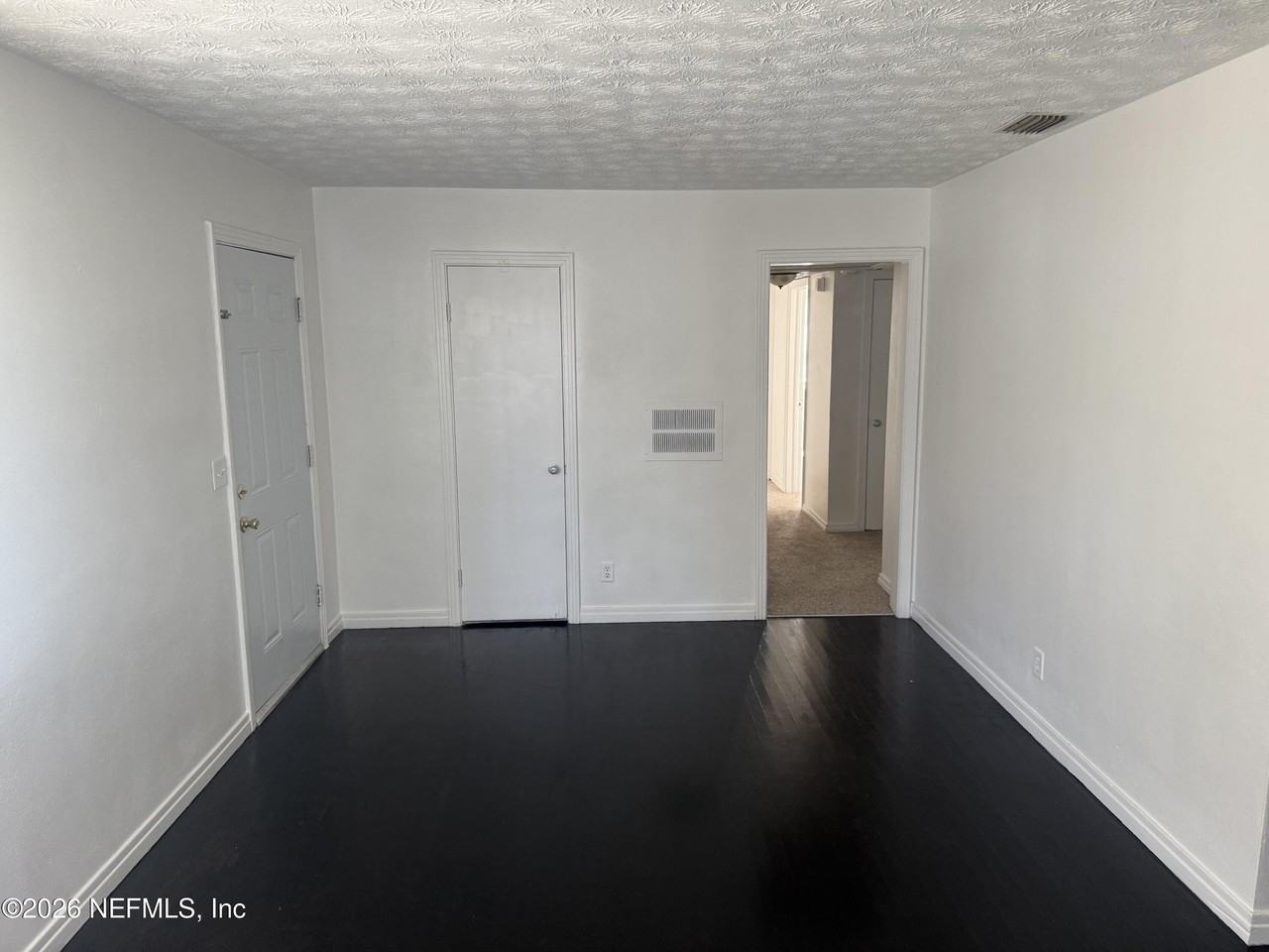 2334 Rogero Rd - Photo 2 of 17