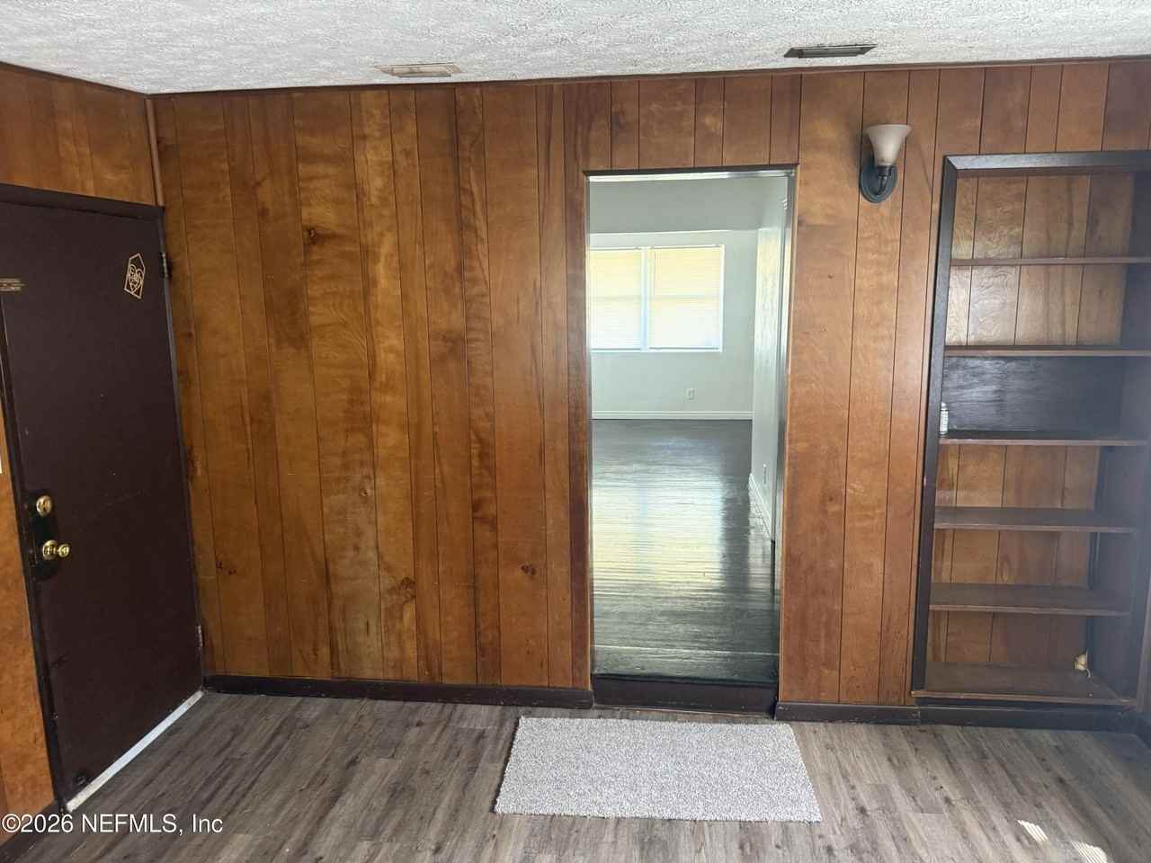 2334 Rogero Rd - Photo 7 of 17