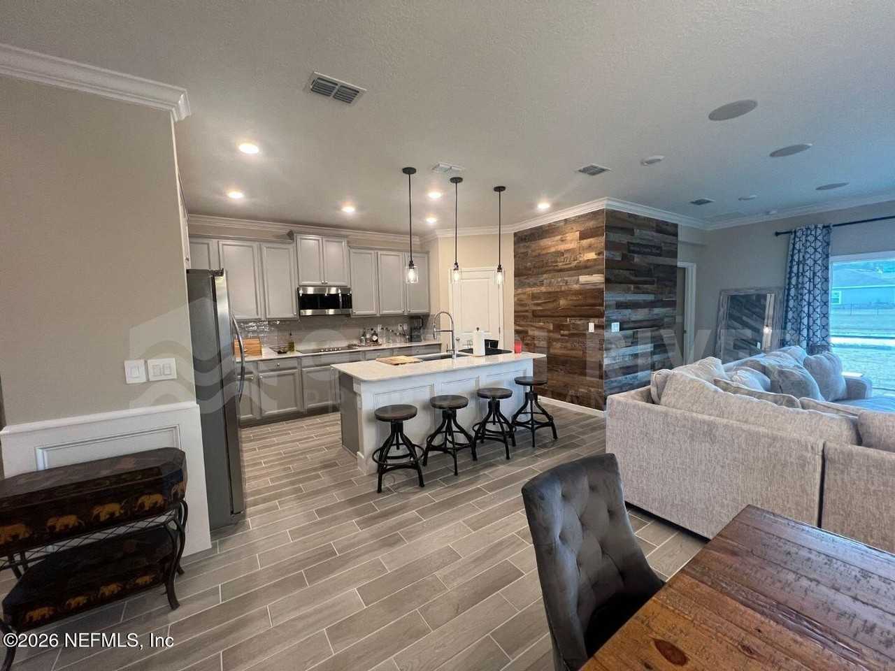 7592 Rock Brook Dr - Photo 7 of 50