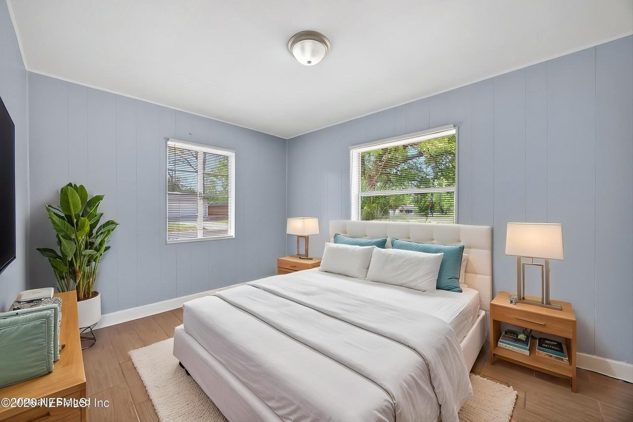 2960 W 10th St - Photo 2 of 34