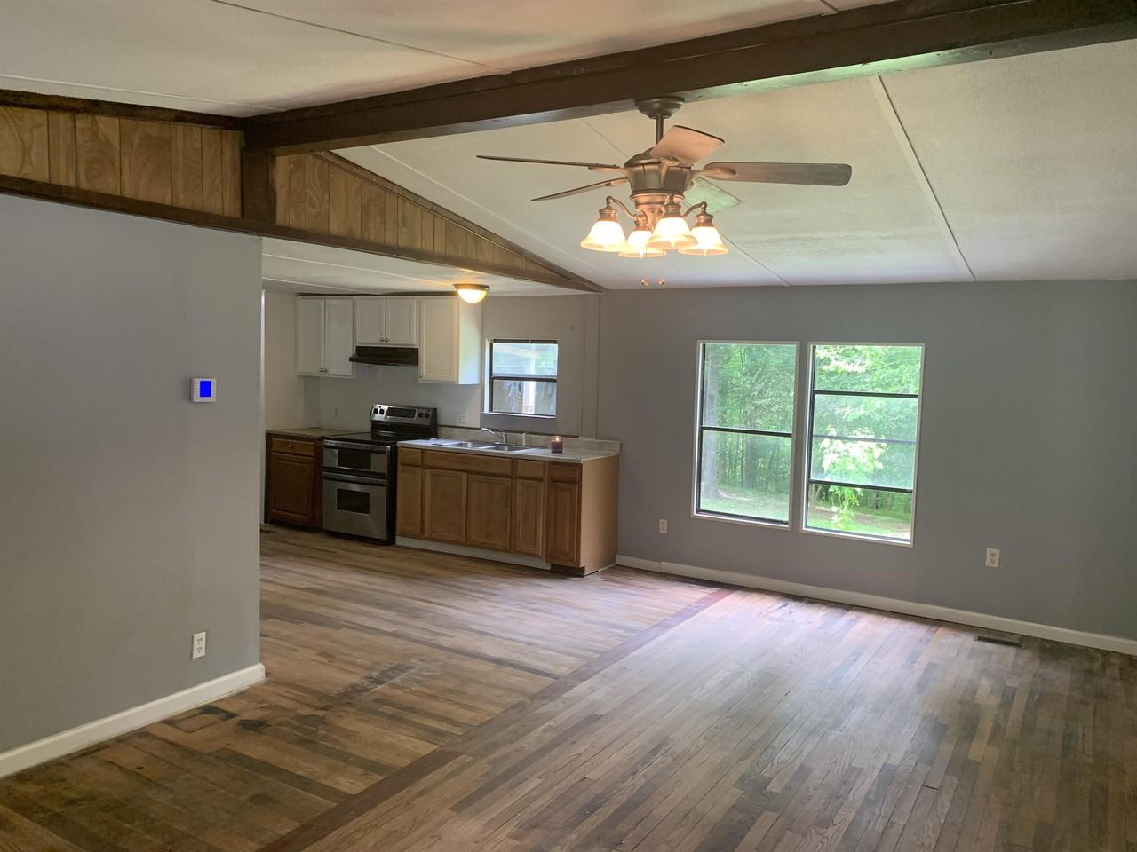 6806 Skyview Dr Se - Photo 2 of 5