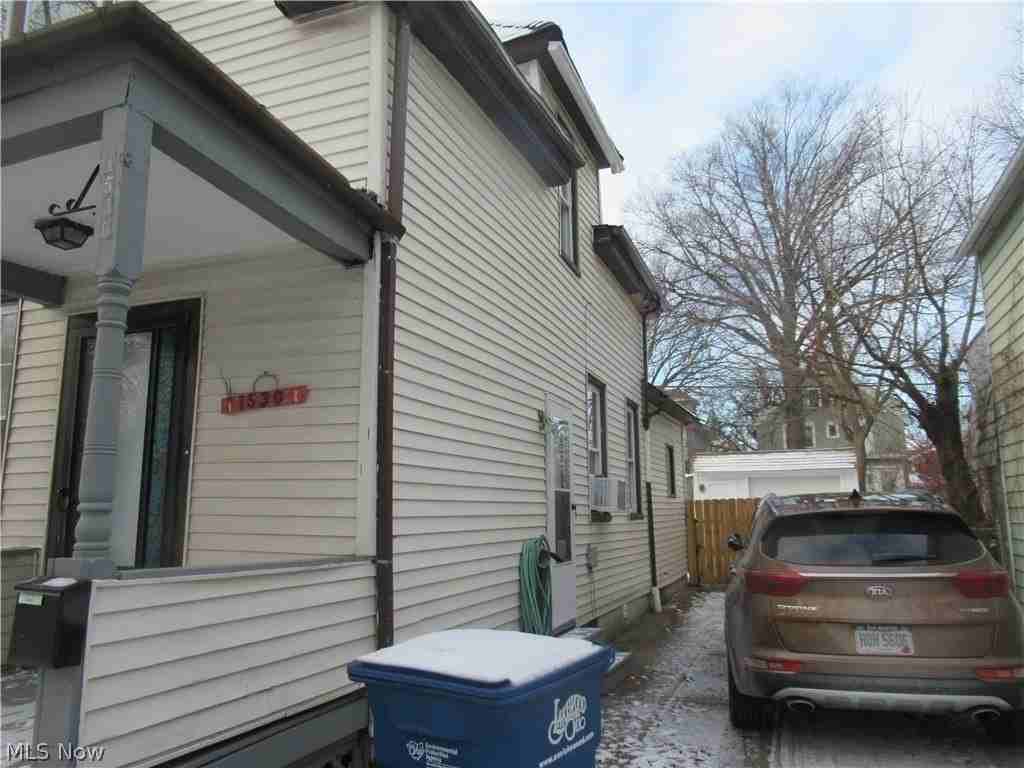 1530 Winchester Ave - Photo 2 of 24