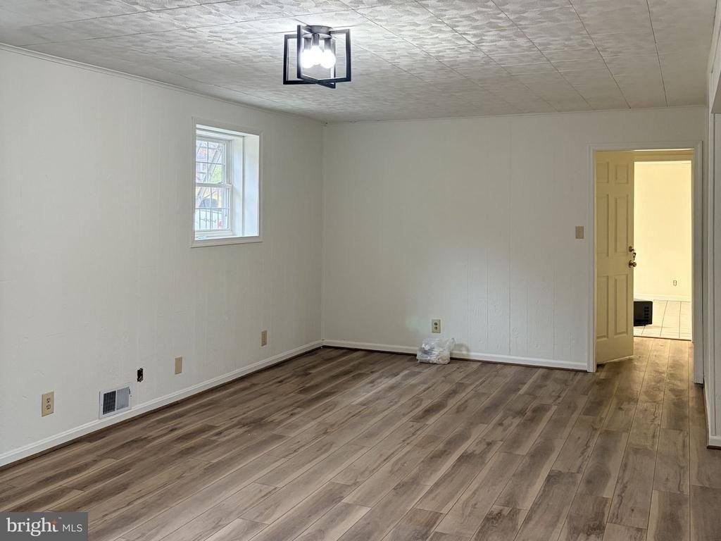 30130 Huntt Rd #BS - Photo 6 of 11