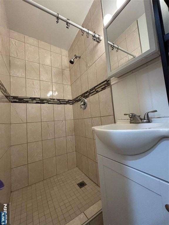 129 Central Ave 1st Fl - Photo 6 of 13