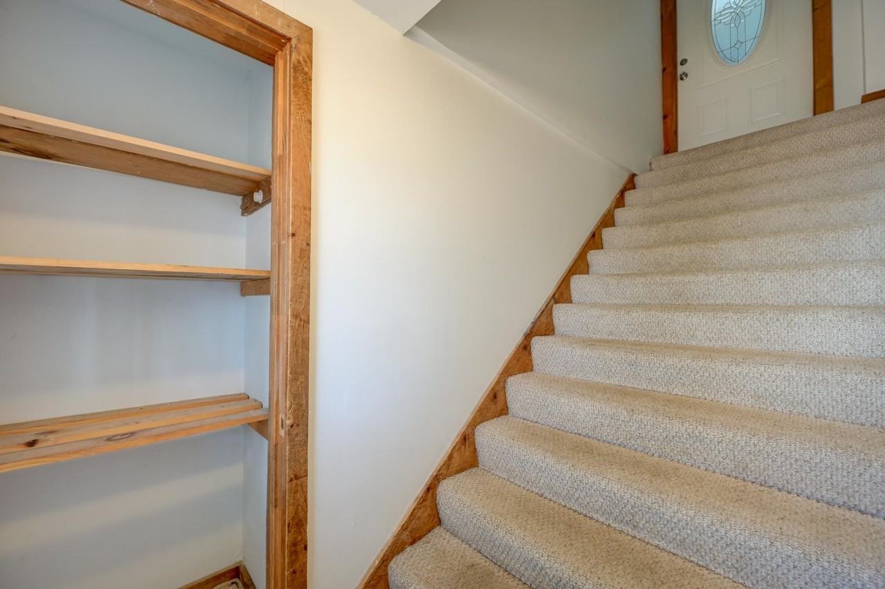 99 Pine St - Photo 4 of 24