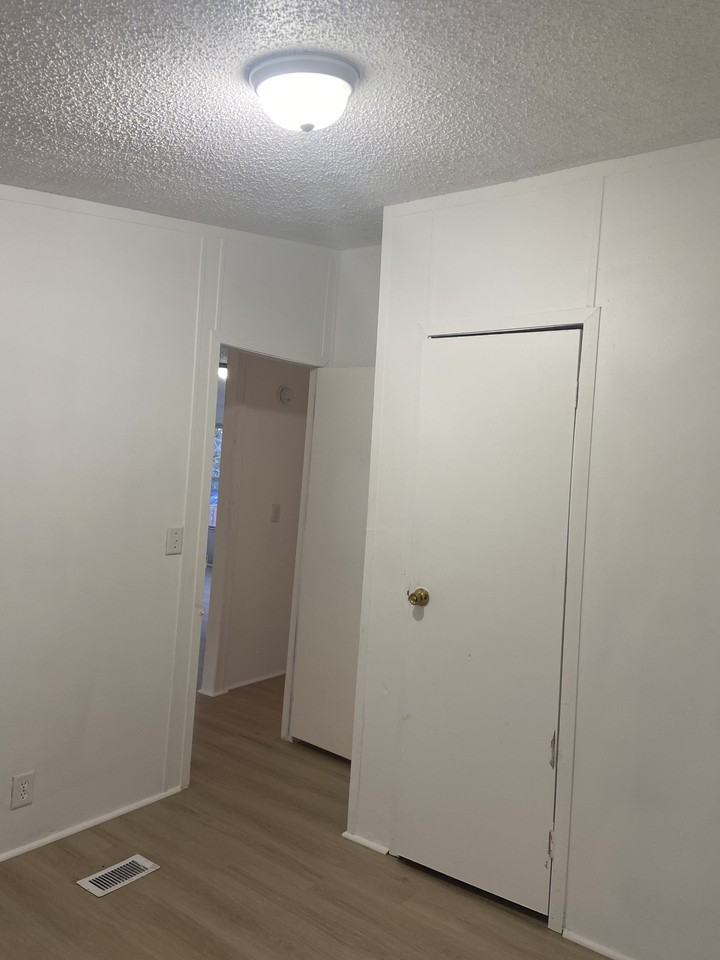 2279 Sharon St #1 - Photo 4 of 14