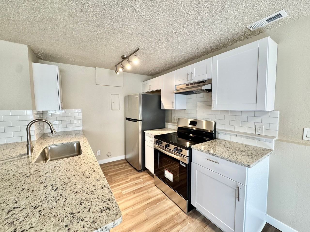 351 Gahart Dr #D - Photo 2 of 22