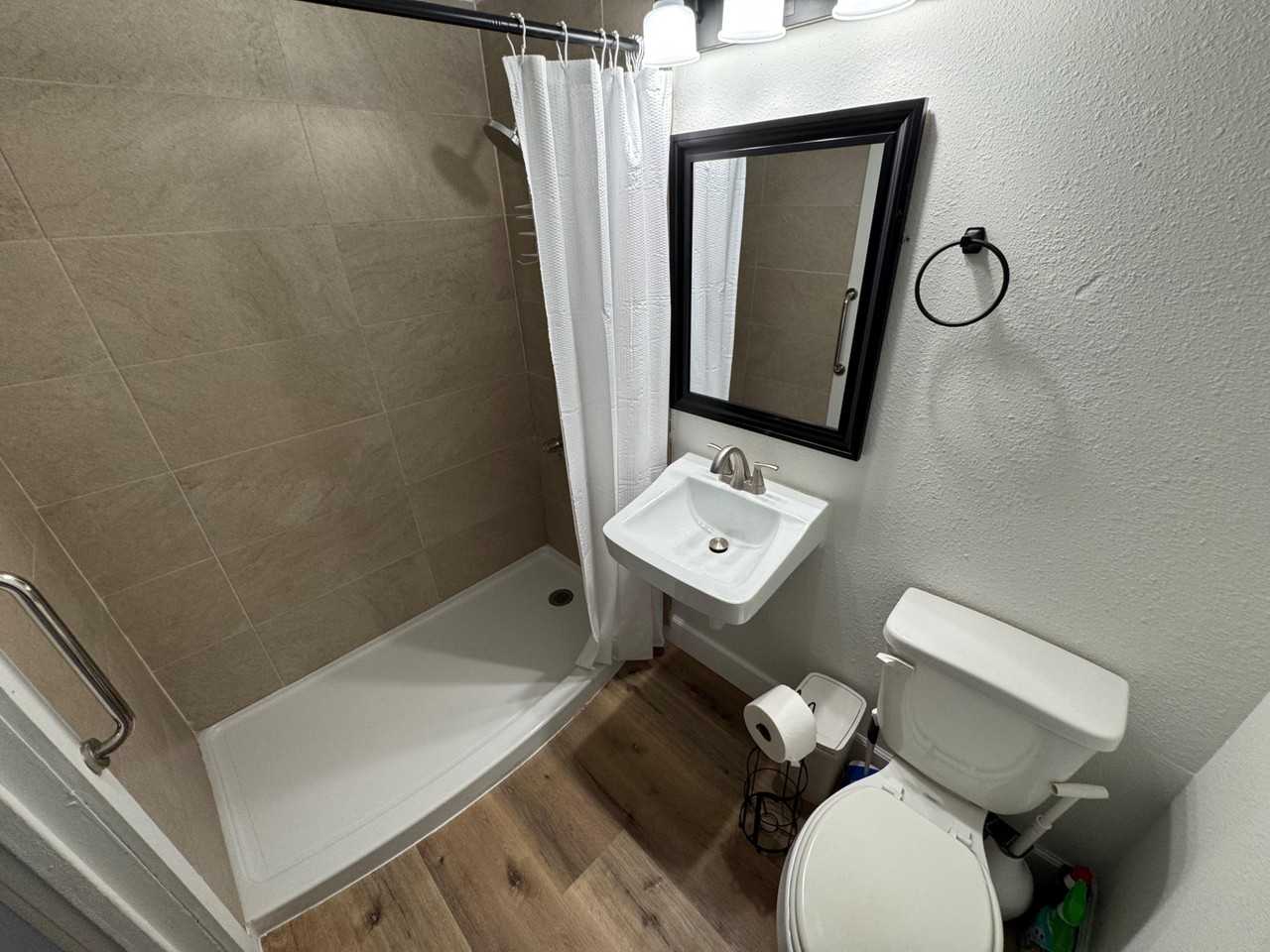 Hogue St - Photo 3 of 41