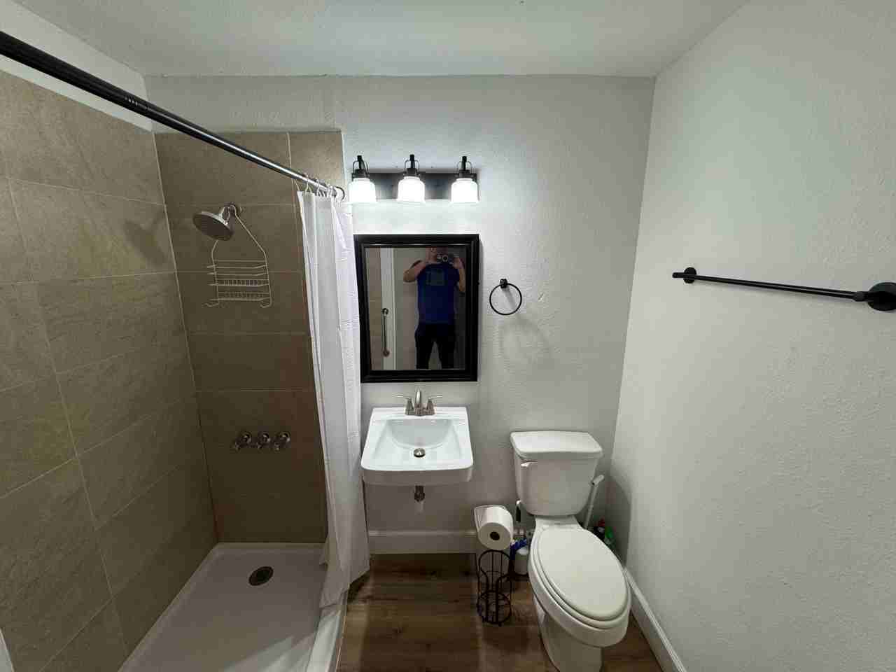 Hogue St - Photo 5 of 41