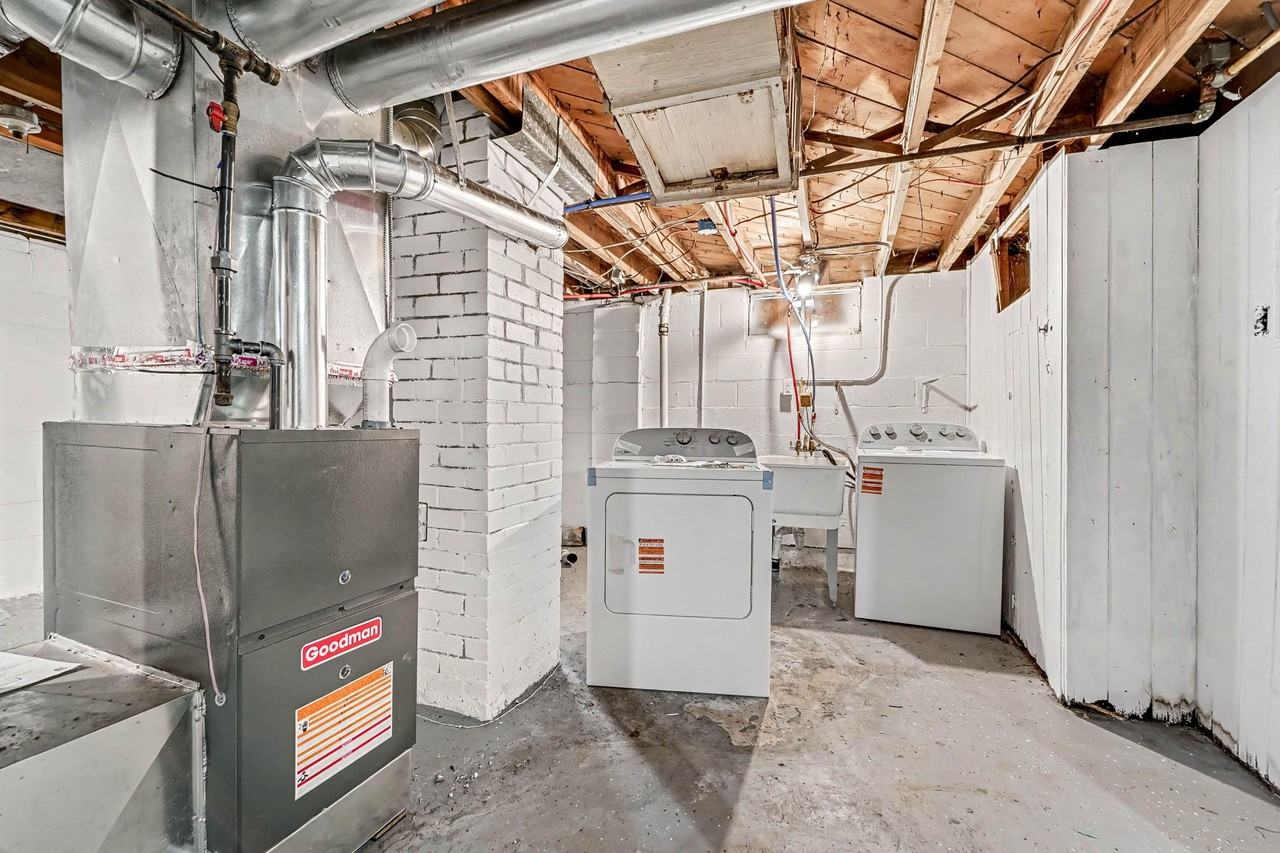 Wilshire Dr - Photo 4 of 22