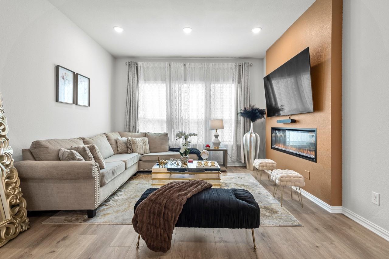 Sheboygan Ave - Photo 5 of 28