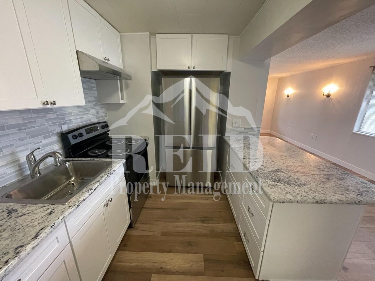 2501 Fir Ave - Photo 6 of 23
