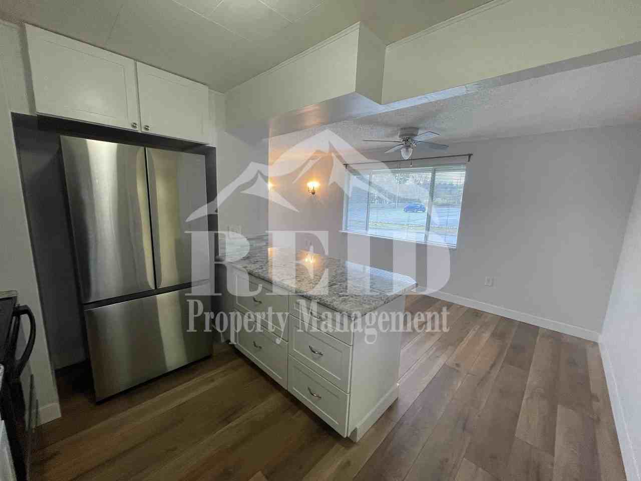 2501 Fir Ave - Photo 7 of 23