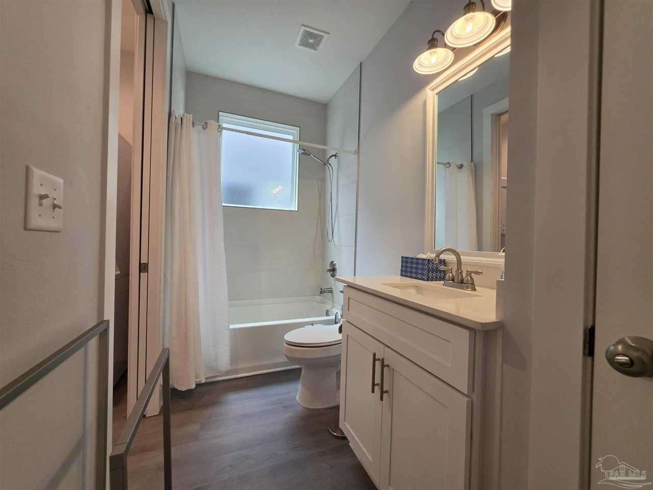 379 S Clubbs St #A - Photo 6 of 22