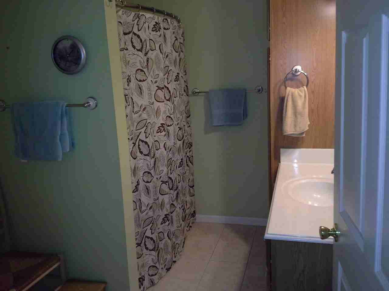 211 N Ridge Dr - Photo 7 of 10