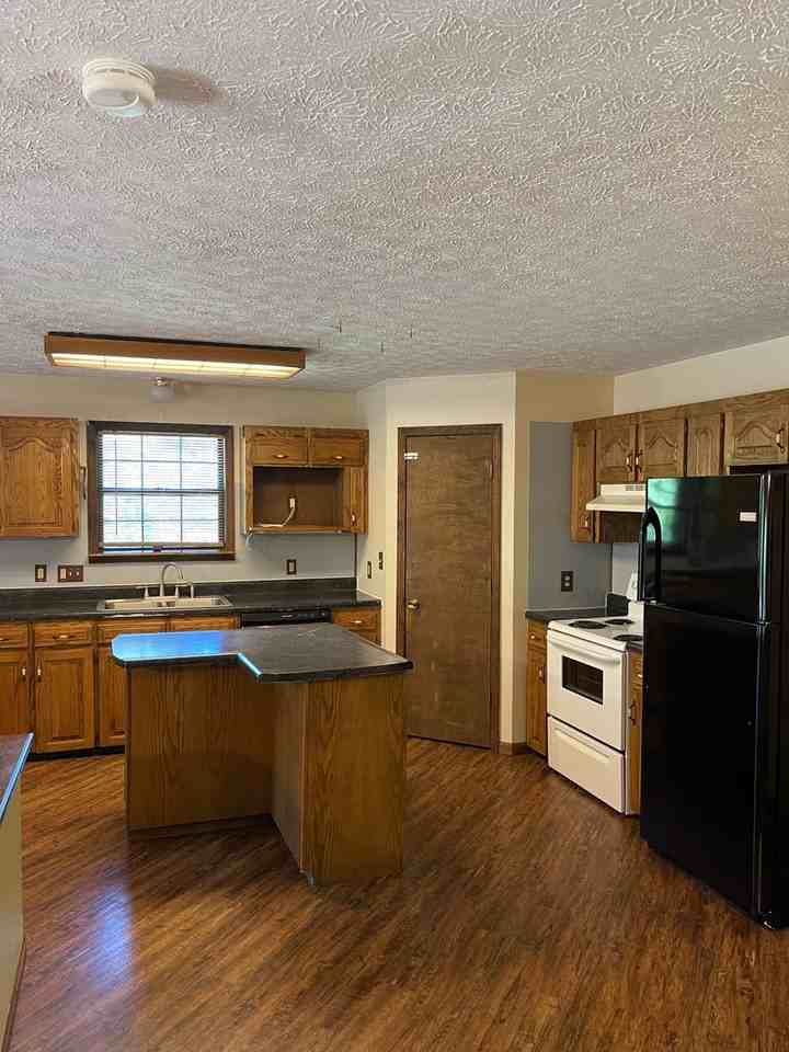 17335 Cashew Ln - Photo 6 of 49