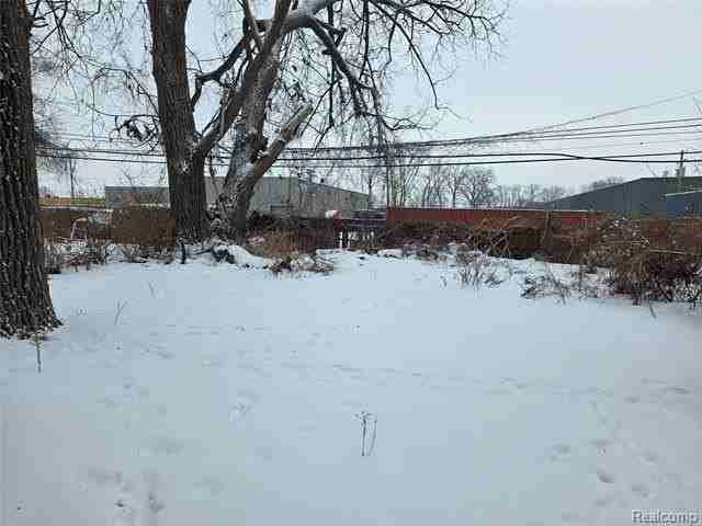 1139 S Bassett St - Photo 3 of 21