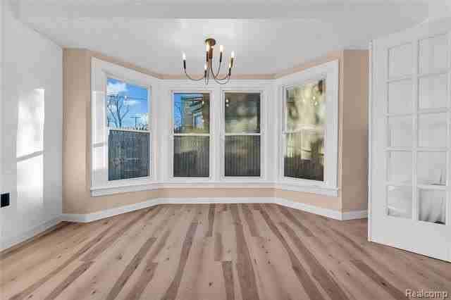 16816 Inverness St - Photo 7 of 22