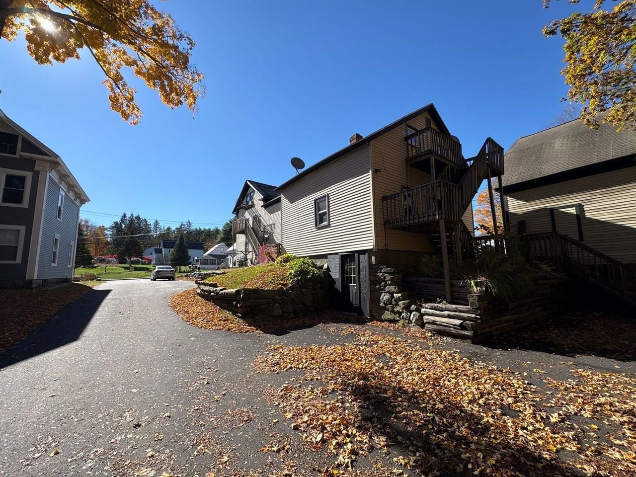 90 W River St - Photo 2 of 13