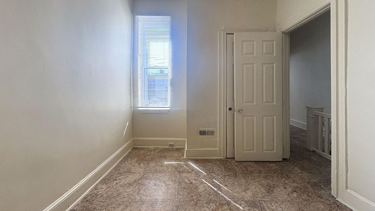 2014 E Birch St - Photo 4 of 13