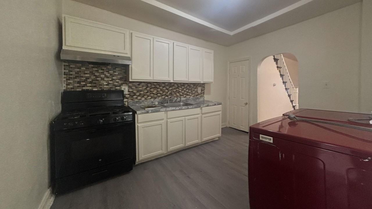 2014 E Birch St - Photo 6 of 13