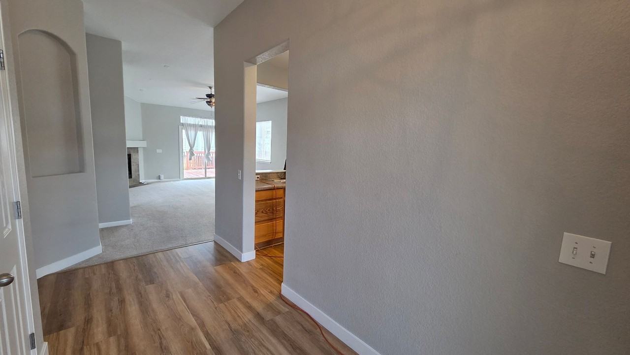 12235 Adams St - Photo 3 of 25