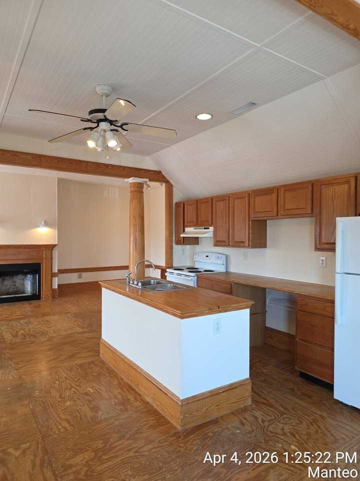 106D Sir Walter Raleigh St - Photo 4 of 16