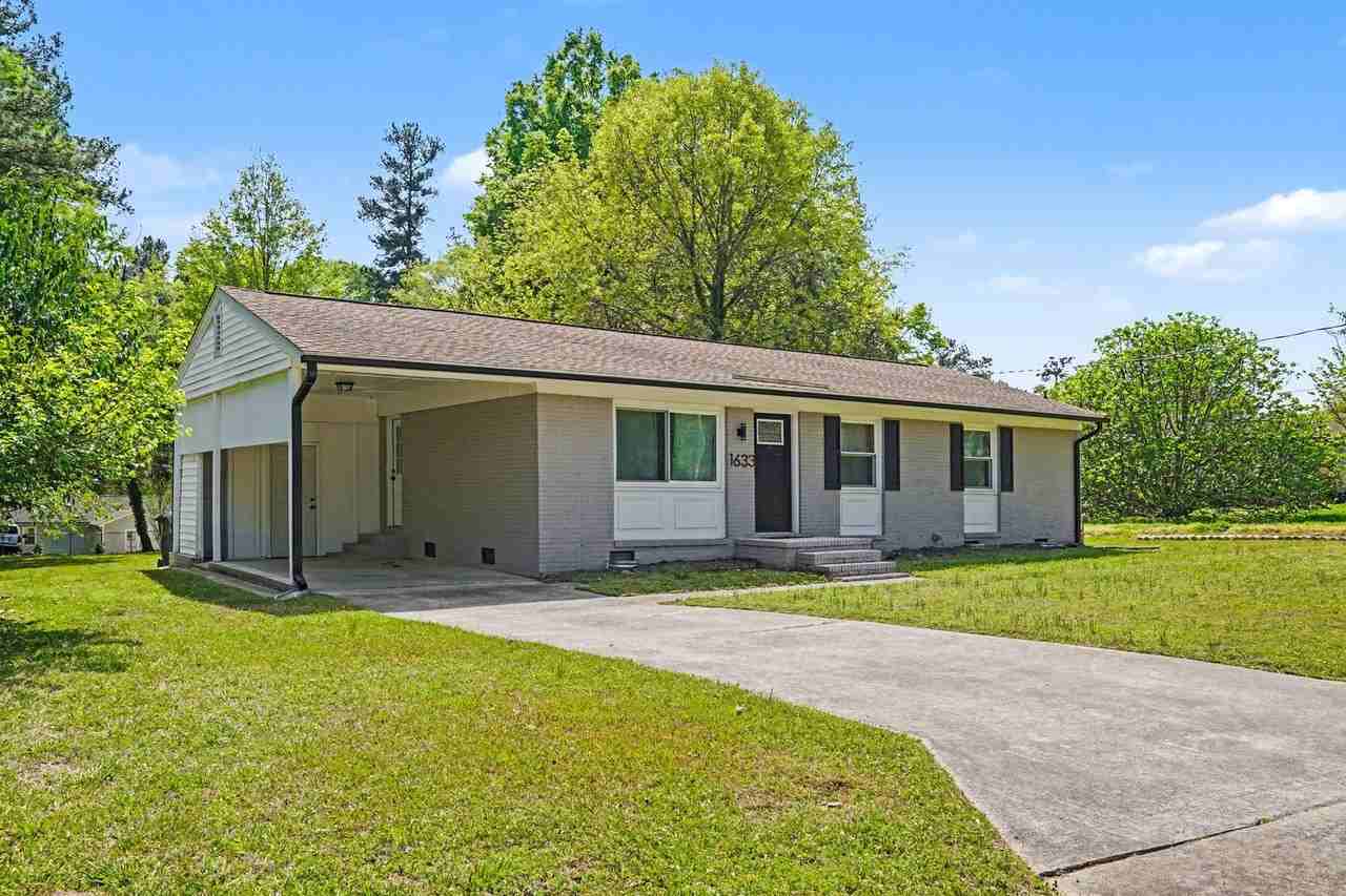 1633 Bruce Cir - Photo 2 of 15