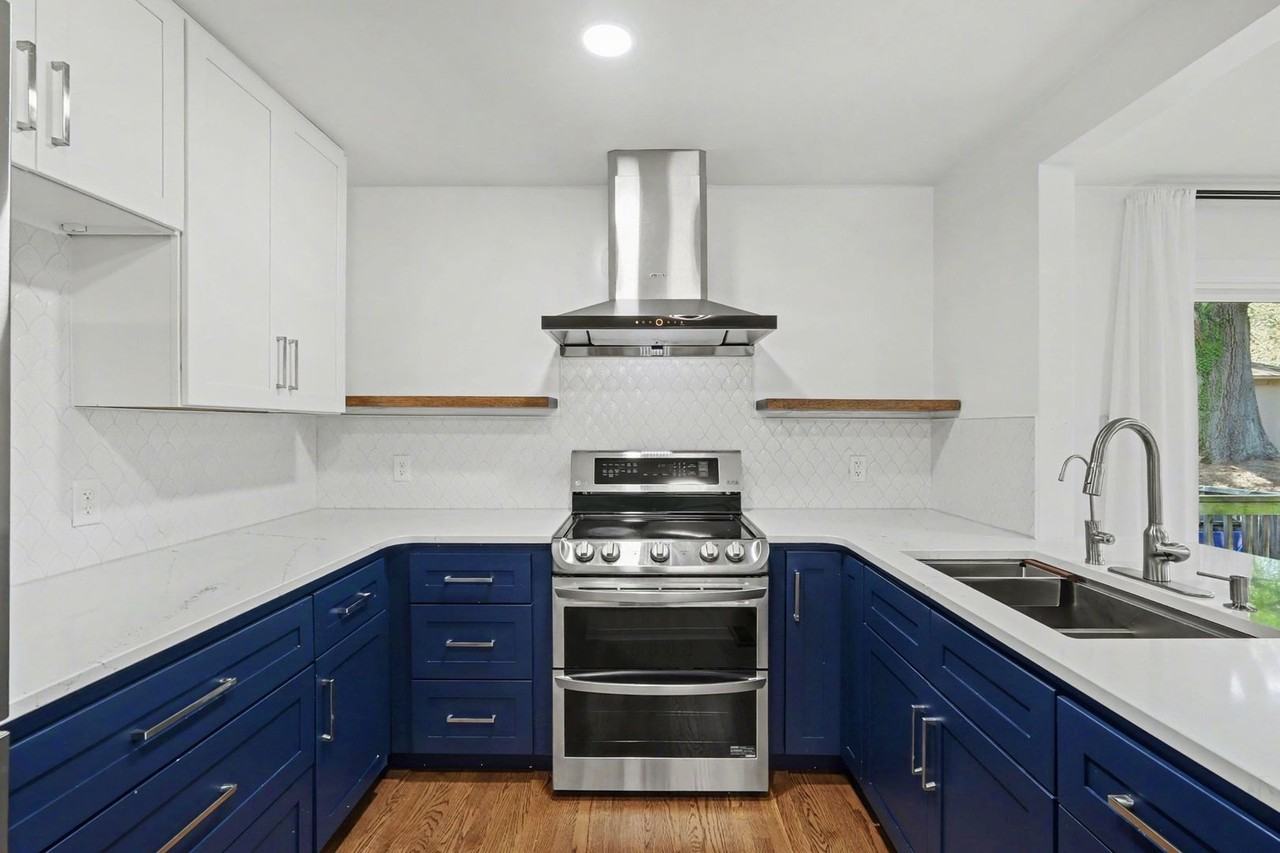 2806 Fairway Dr - Photo 4 of 15