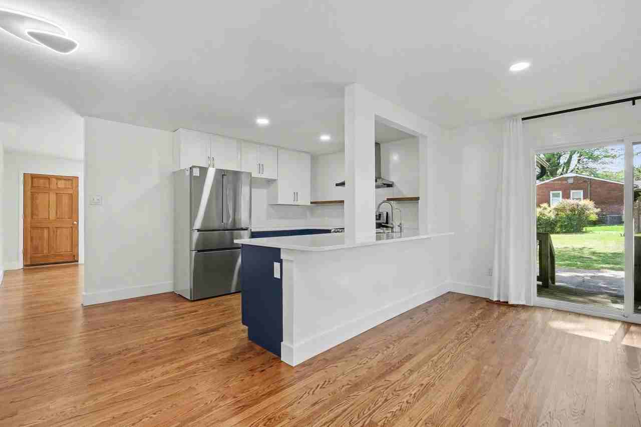 2806 Fairway Dr - Photo 5 of 15