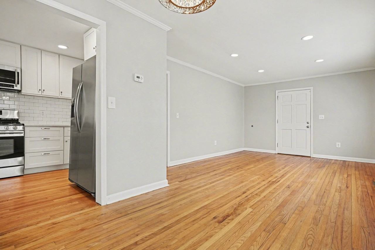 2748 Layden St - Photo 5 of 16