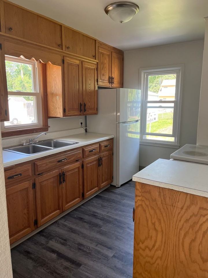 7003 Madison Ave - Photo 2 of 14