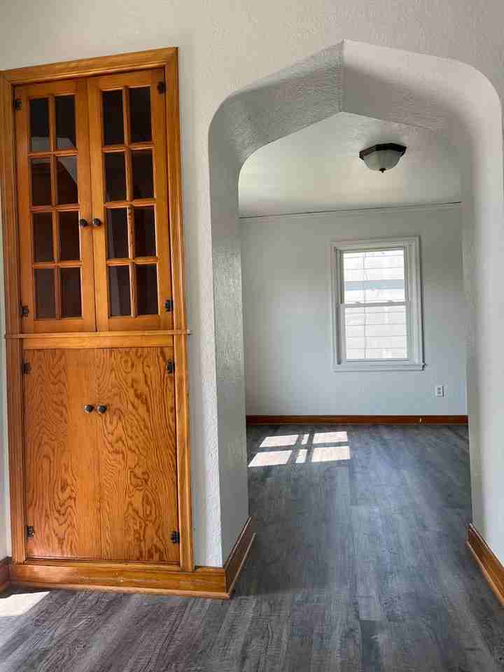 7003 Madison Ave - Photo 4 of 14