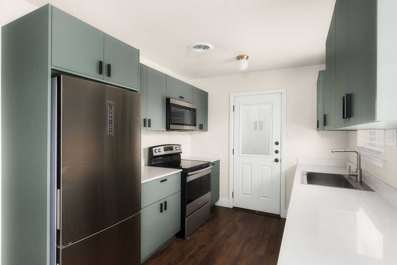 2408 Ventura Dr #A - Photo 5 of 26