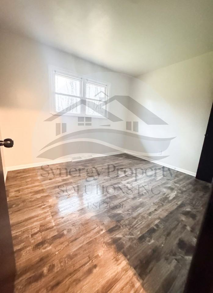 165 Willowbrook Dr - Photo 4 of 10