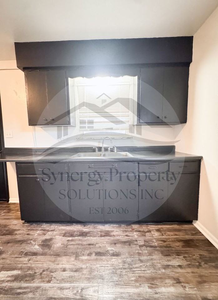 165 Willowbrook Dr - Photo 5 of 10