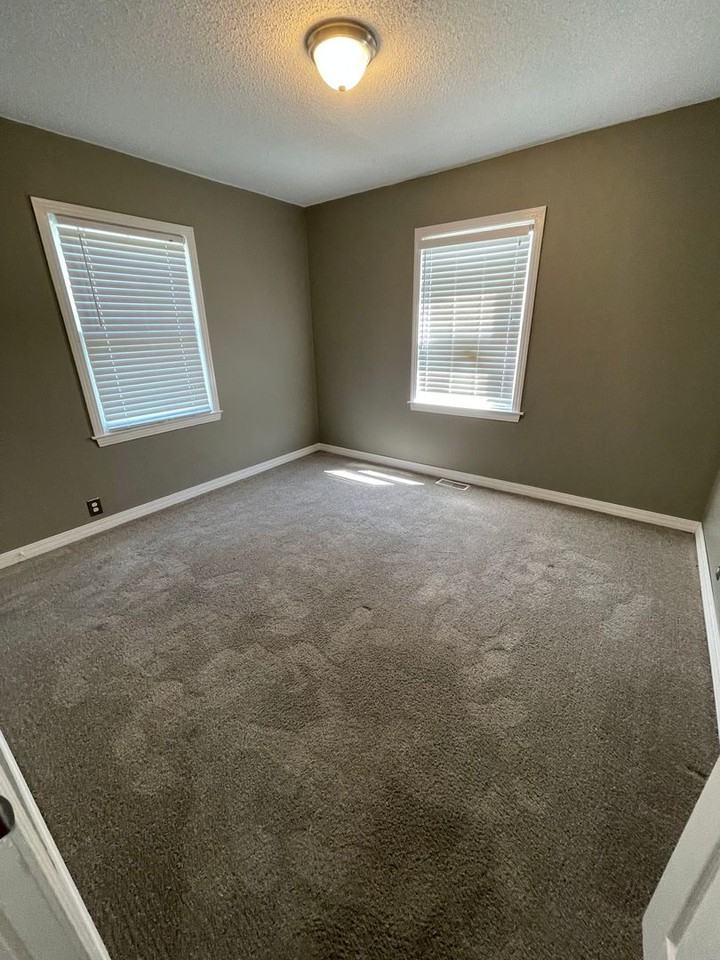 2415 Gano St - Photo 6 of 7