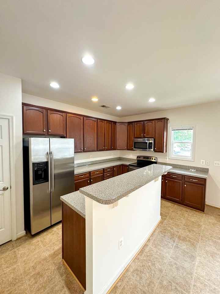 182 Villa Cir - Photo 4 of 14