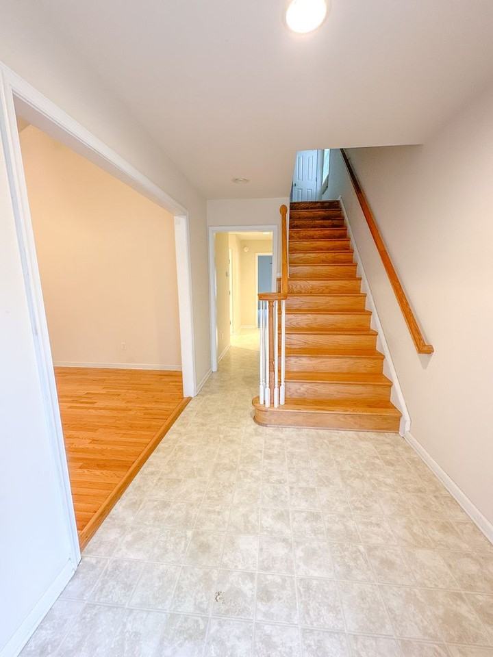 5 Rowell Rd - Photo 5 of 20