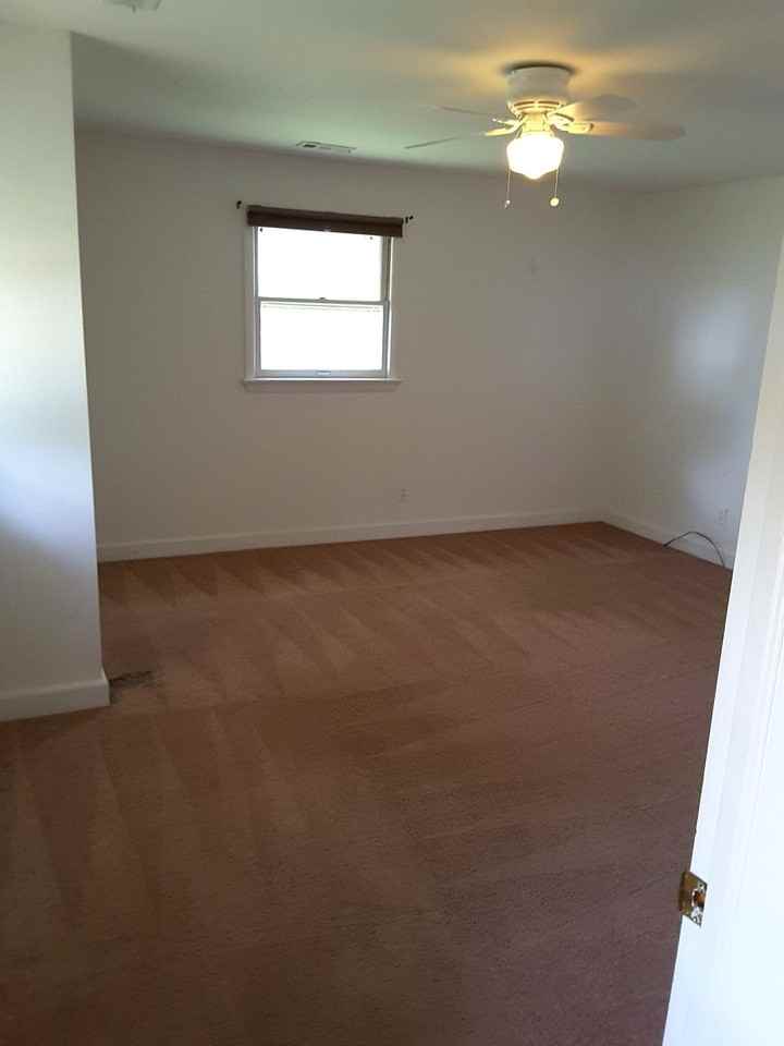 211 Hubbard Ln - Photo 6 of 8