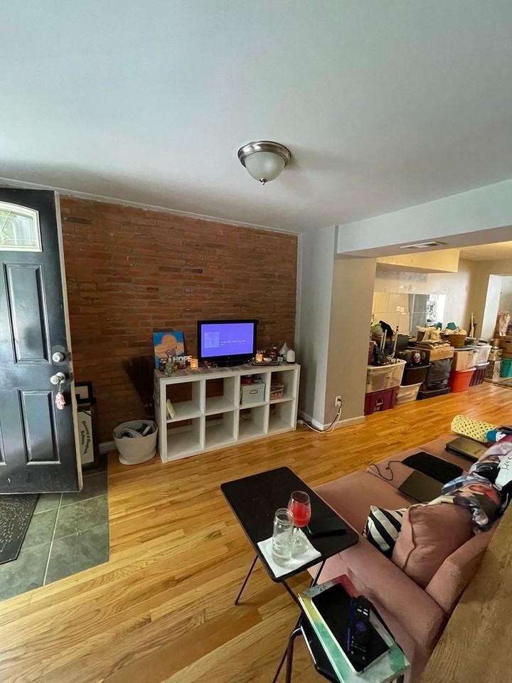 905 Ramsay St - Photo 5 of 14