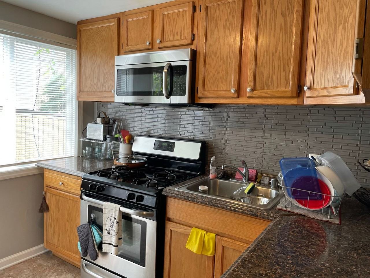 905 Ramsay St - Photo 6 of 14