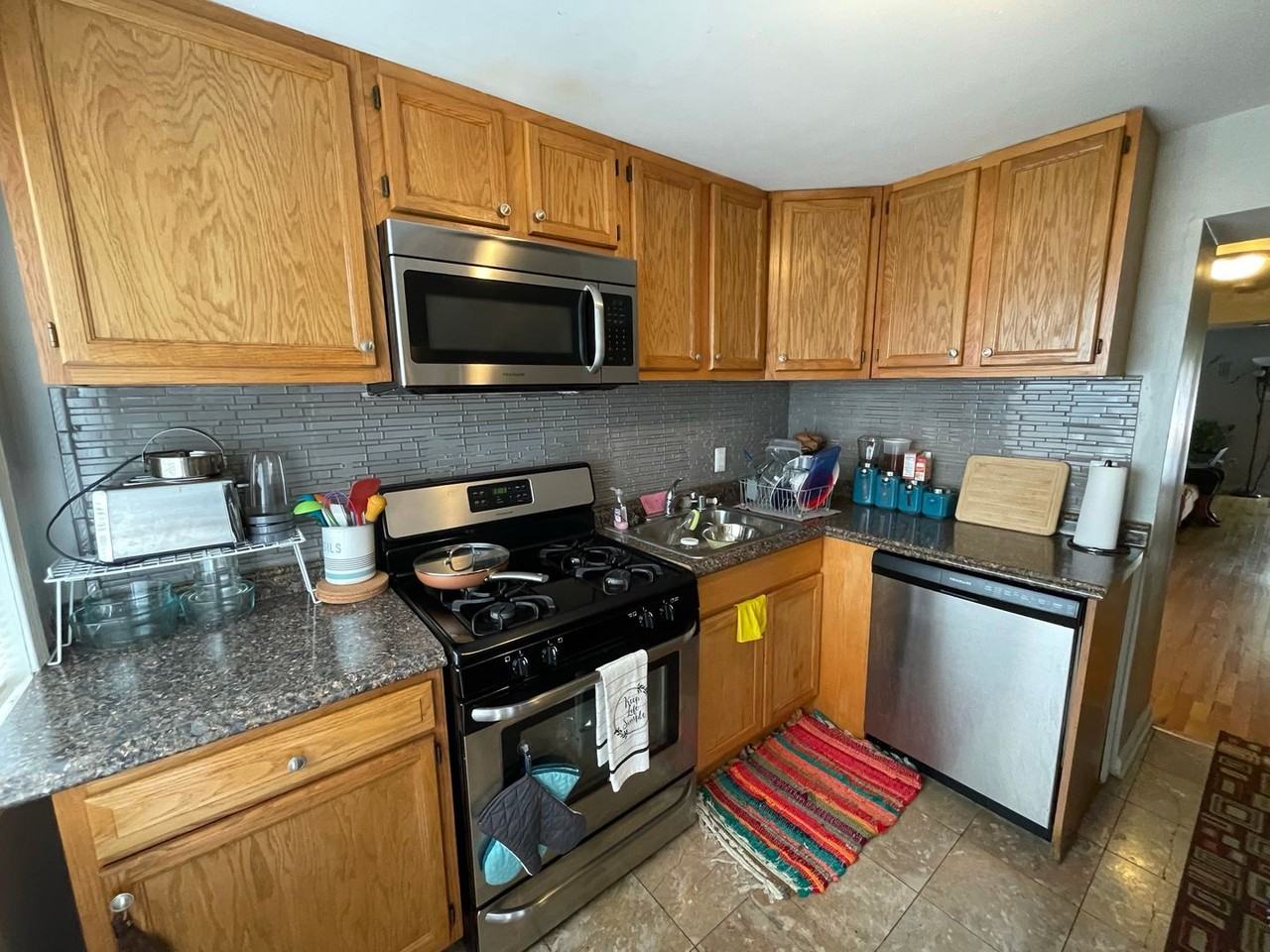 905 Ramsay St - Photo 7 of 14