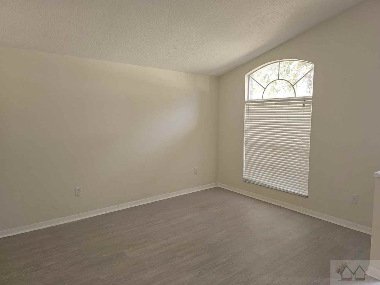 727 Somerstone Dr - Photo 7 of 10