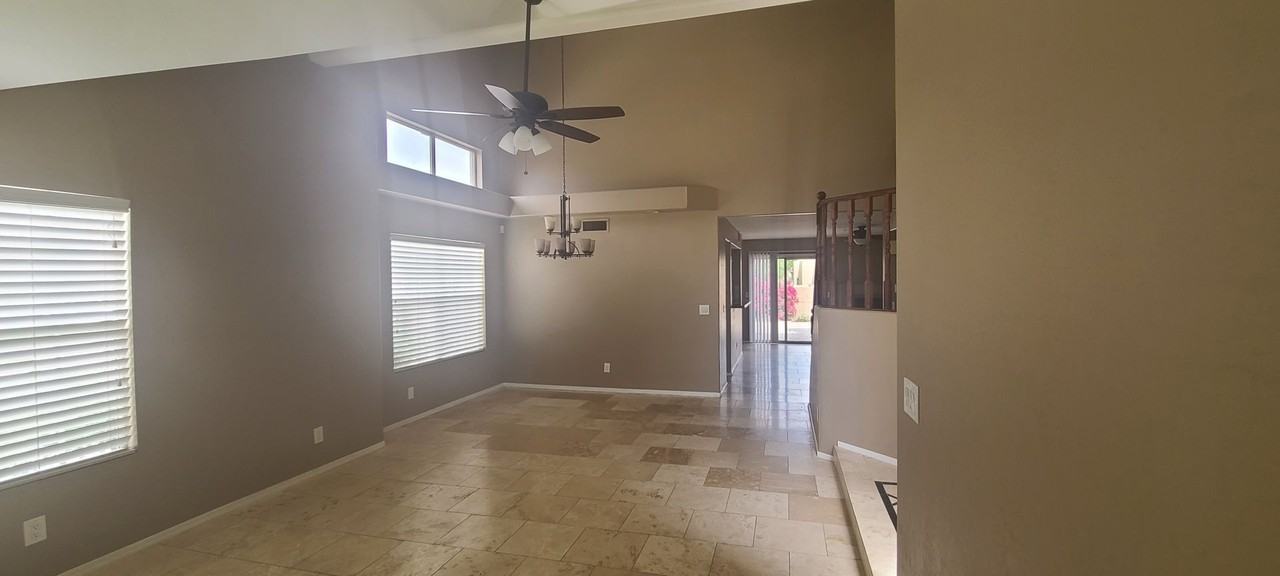 8995 E Gail Rd - Photo 5 of 22