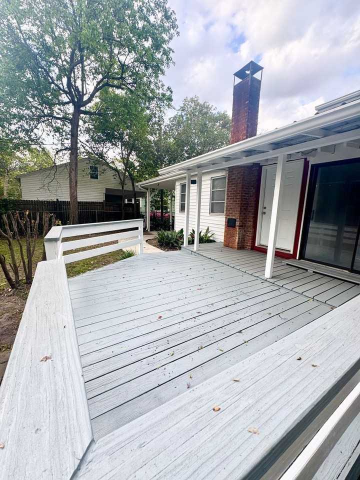 1508 Laurel St - Photo 6 of 28